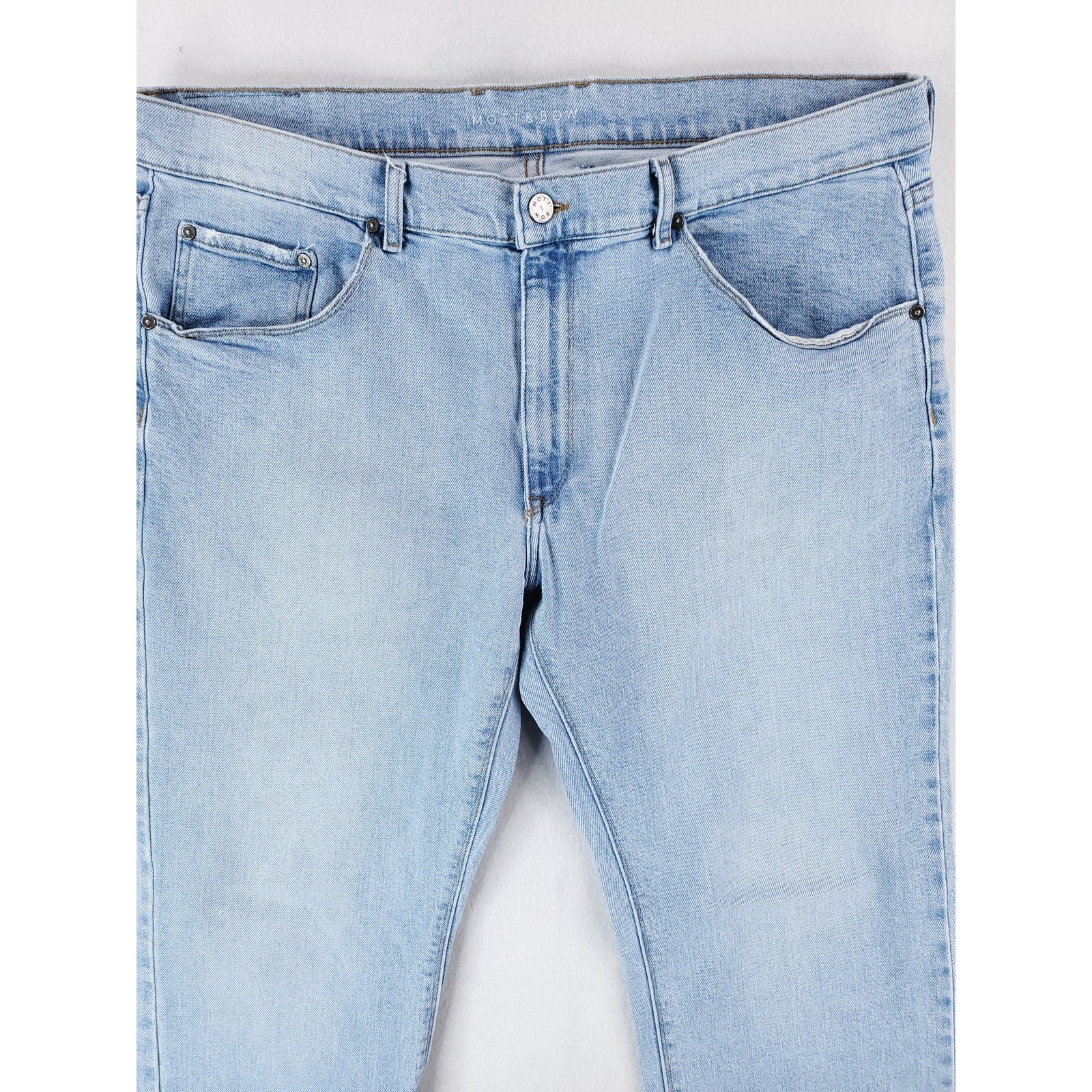 Mott & Bow Jeans Mens 38x32 Light Blue Denim Slim Fit Stretch Hube Wash 5-Pocket — image 2 of 8